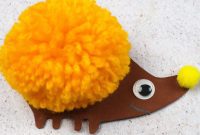 Craft an Adorable Pom Pom Hedgehog