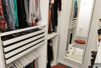 Small Walk-In Closets: Genius Ideas for Maximizing Space