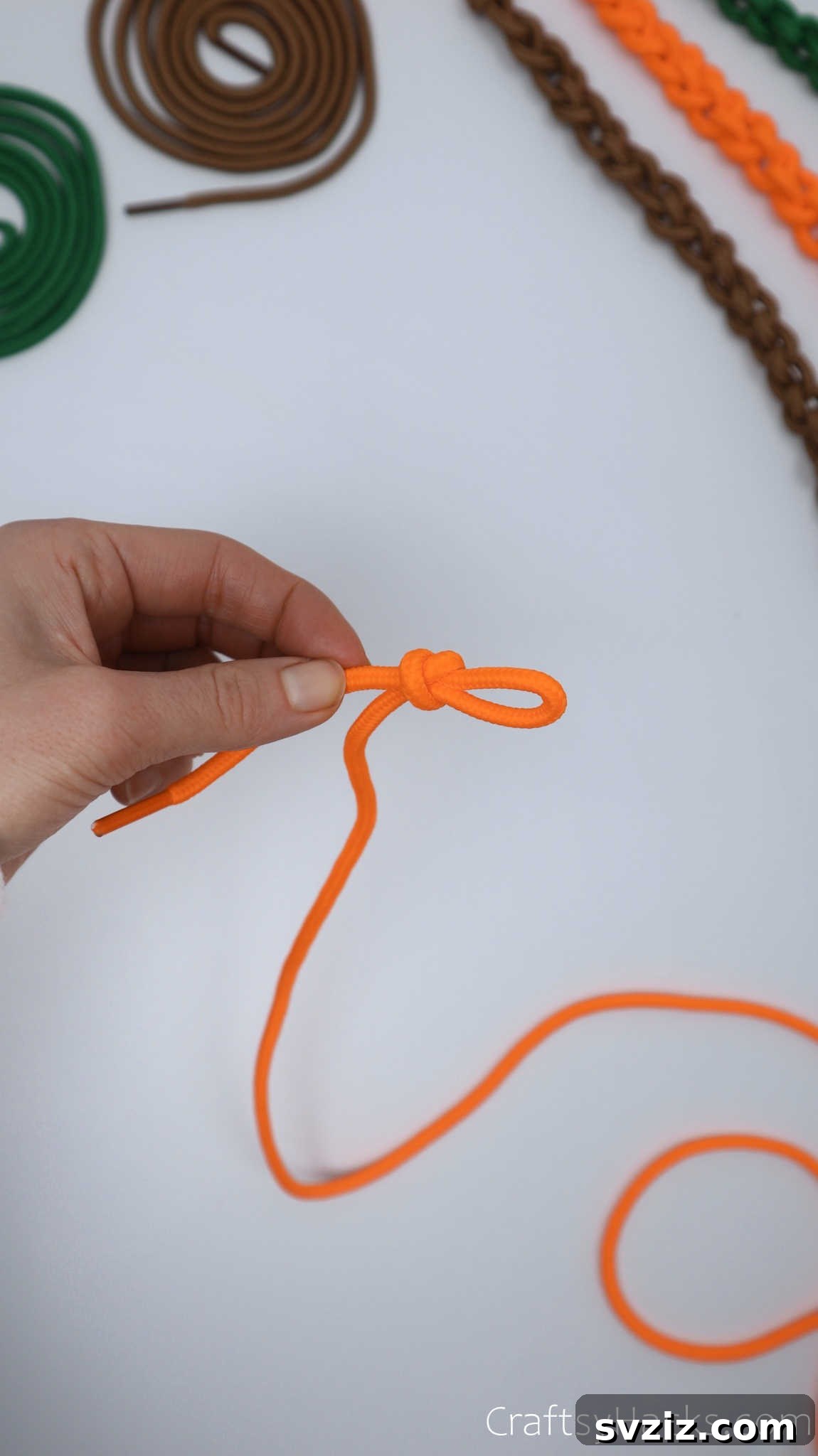 knot tied in shoelace