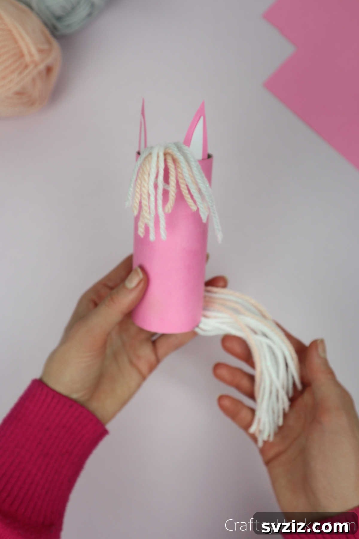 Magical Unicorn Toilet Roll Creations 22 holding unicorn with yarn