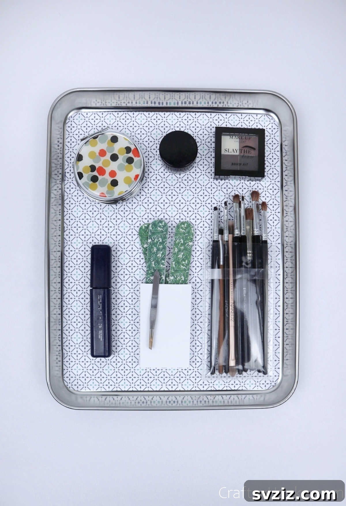 Finished magnetic organizer displaying makeup and accessories