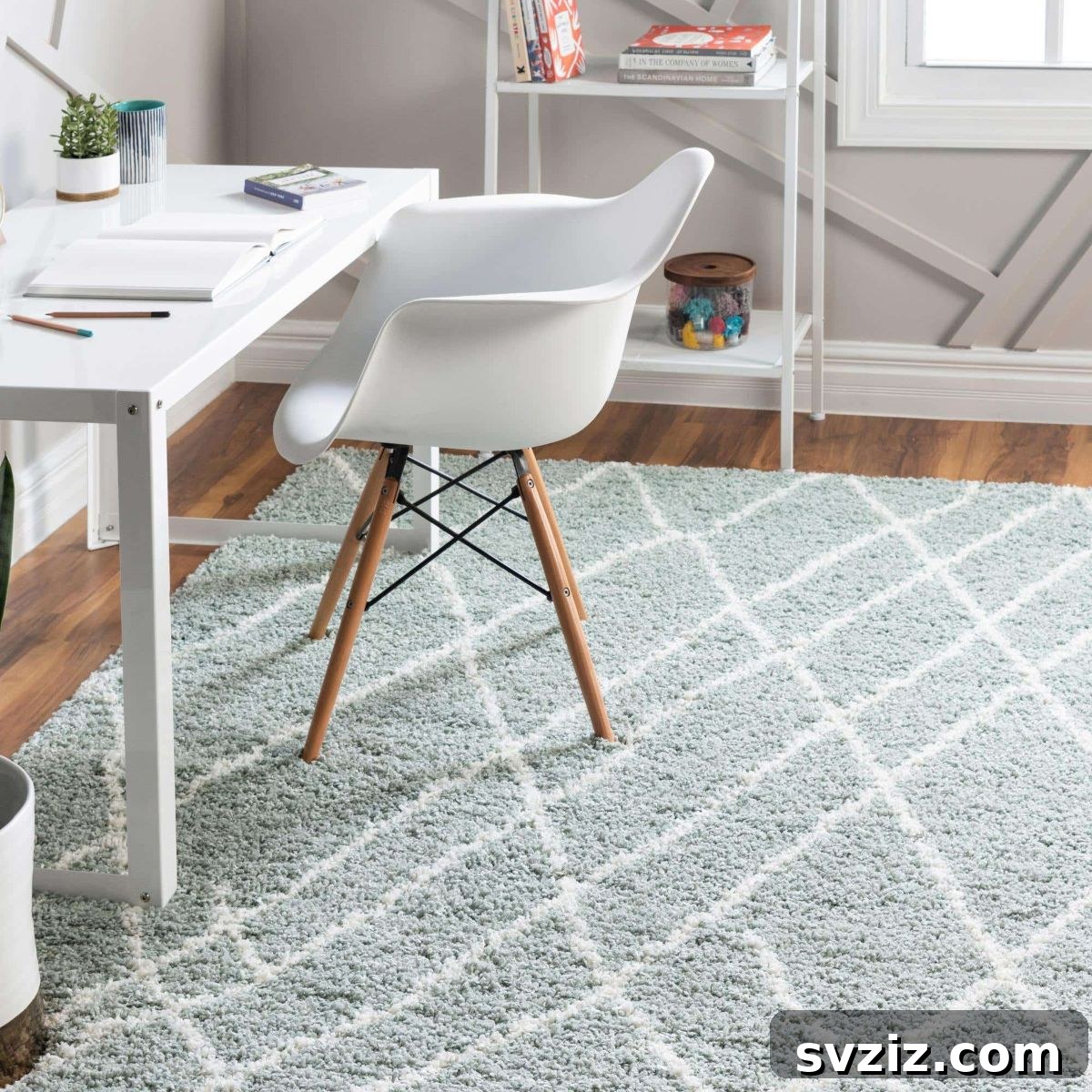 Dorm Room Revamp: 21 Smart Space Solutions 16 Plush Rug
