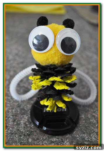 Charming Autumn Pine Cone Creations 19 Pinecone Critters