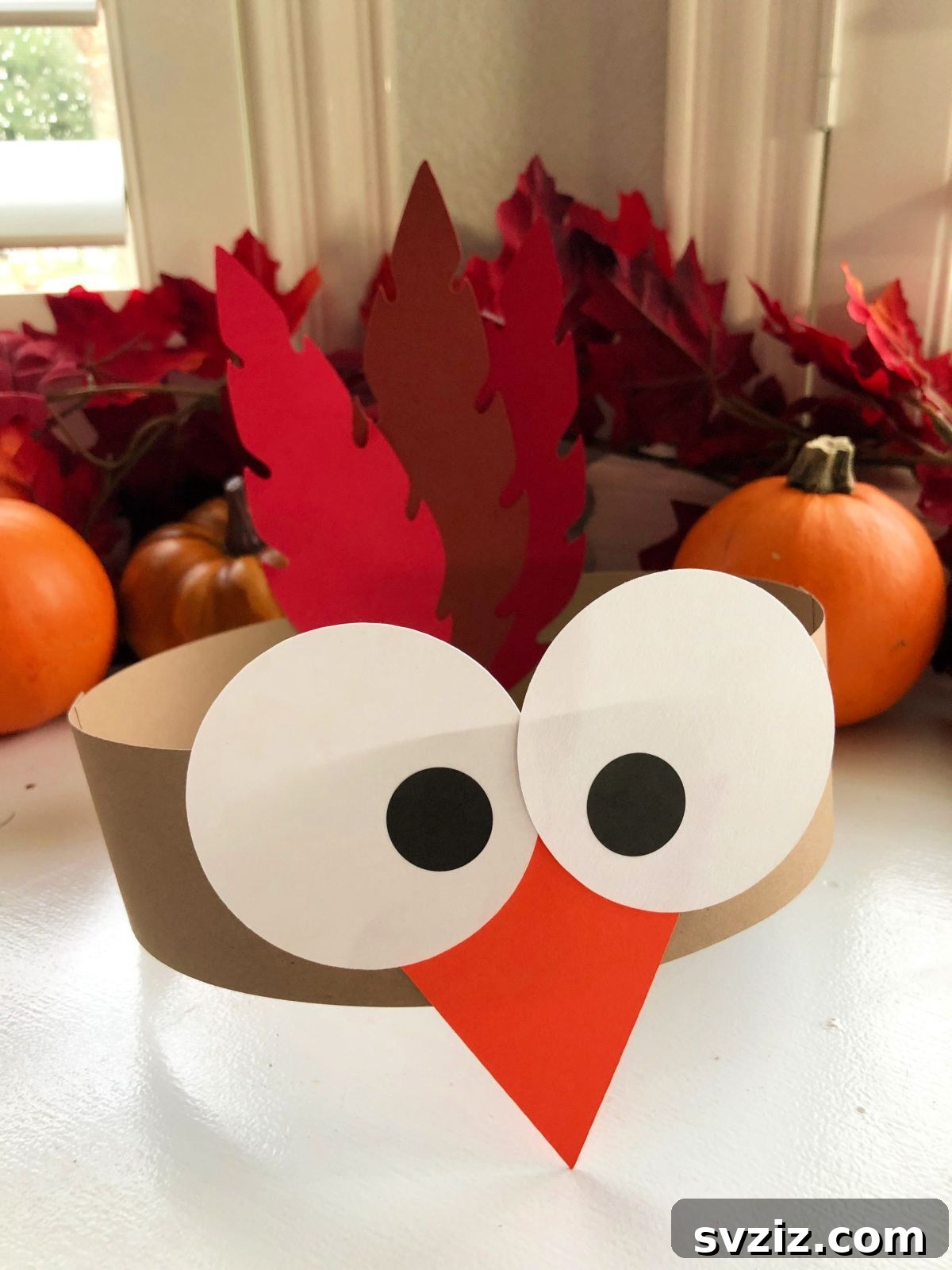 27 Festive Thanksgiving Craft Ideas 18 Turkey Paper Headbands