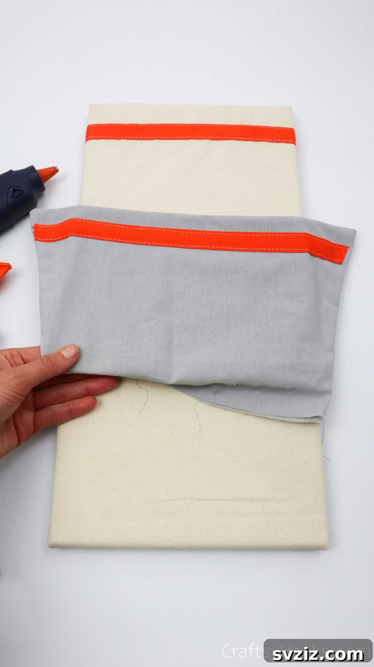 Design Your Own Mail Sorting Solution 29 Folding the bottom edge of the top pocket for gluing