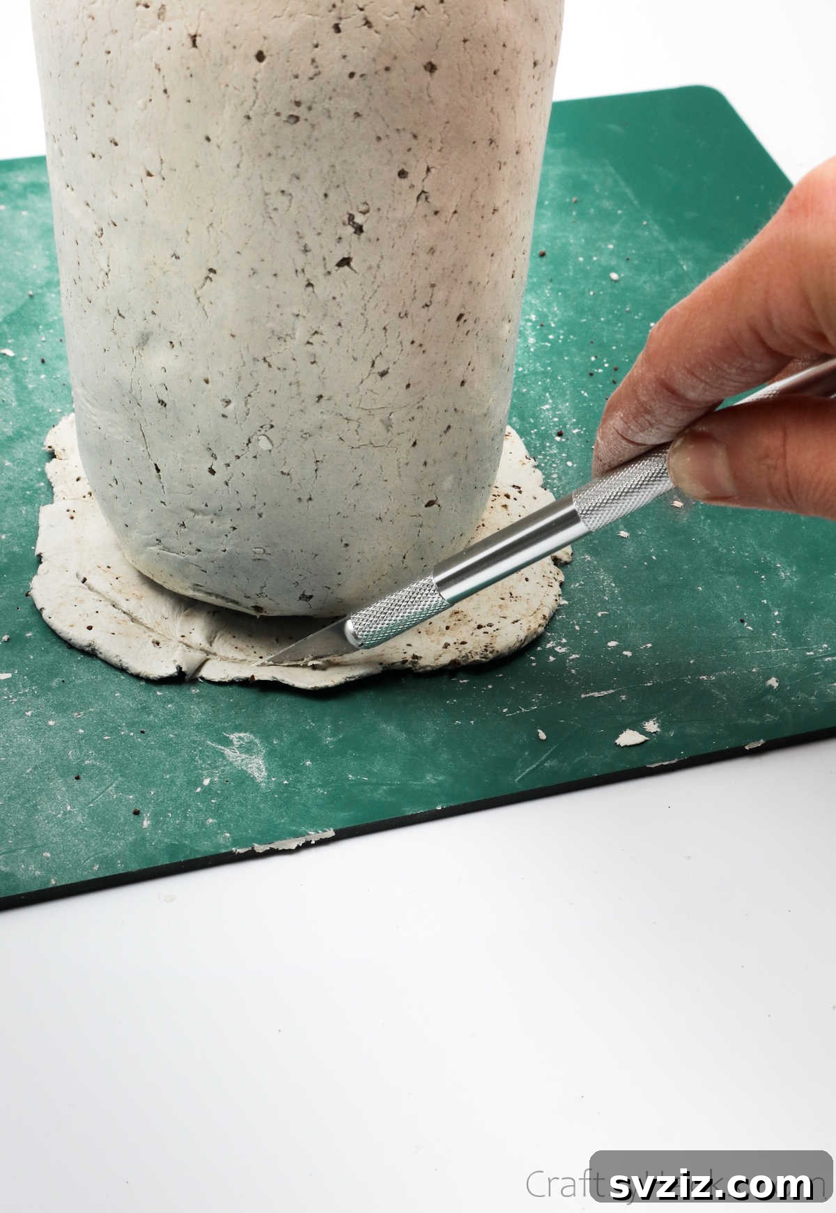 Cutting Clay for Bottle Bottom