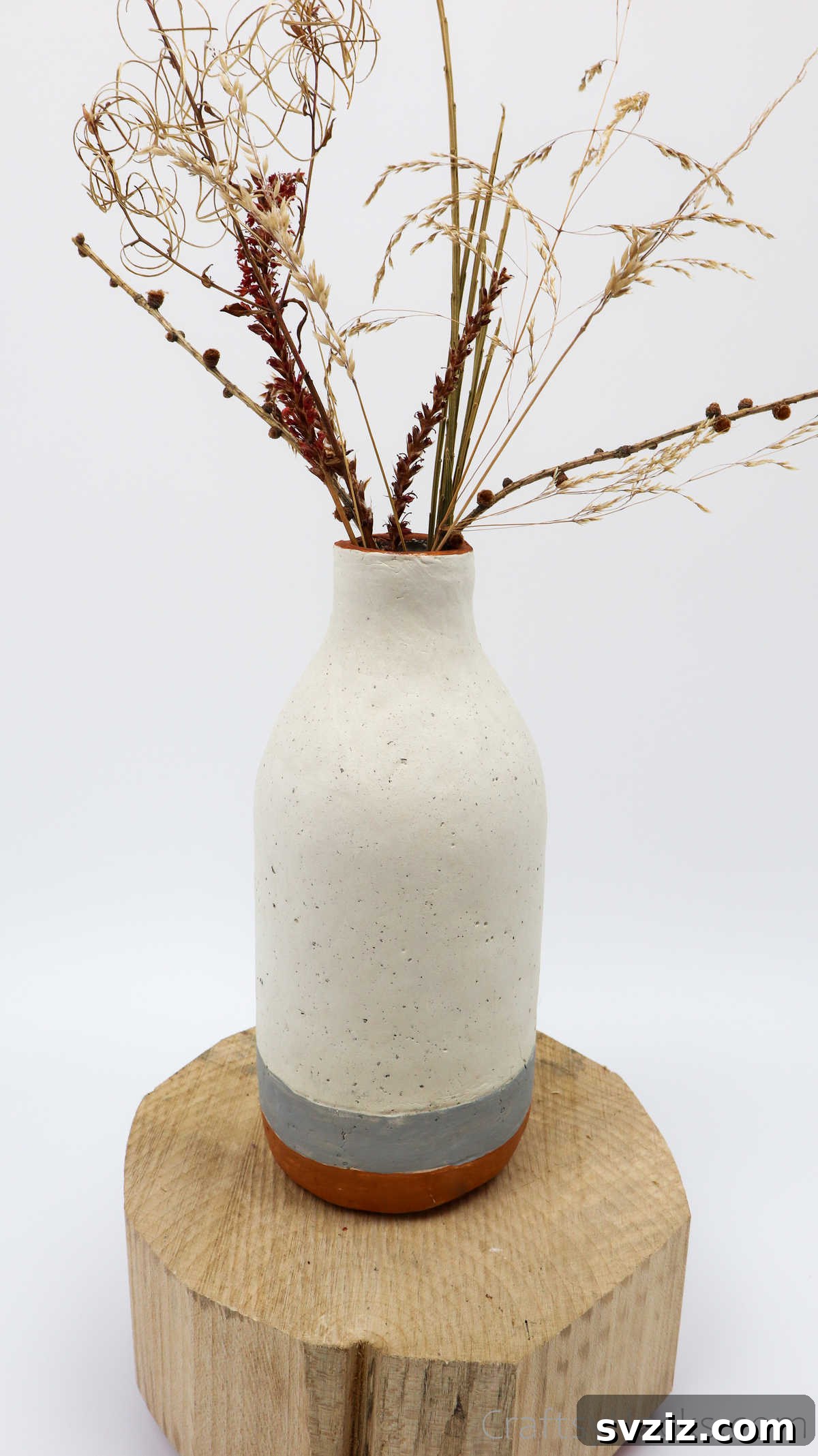 DIY Bottle Vase with Dried Flowers
