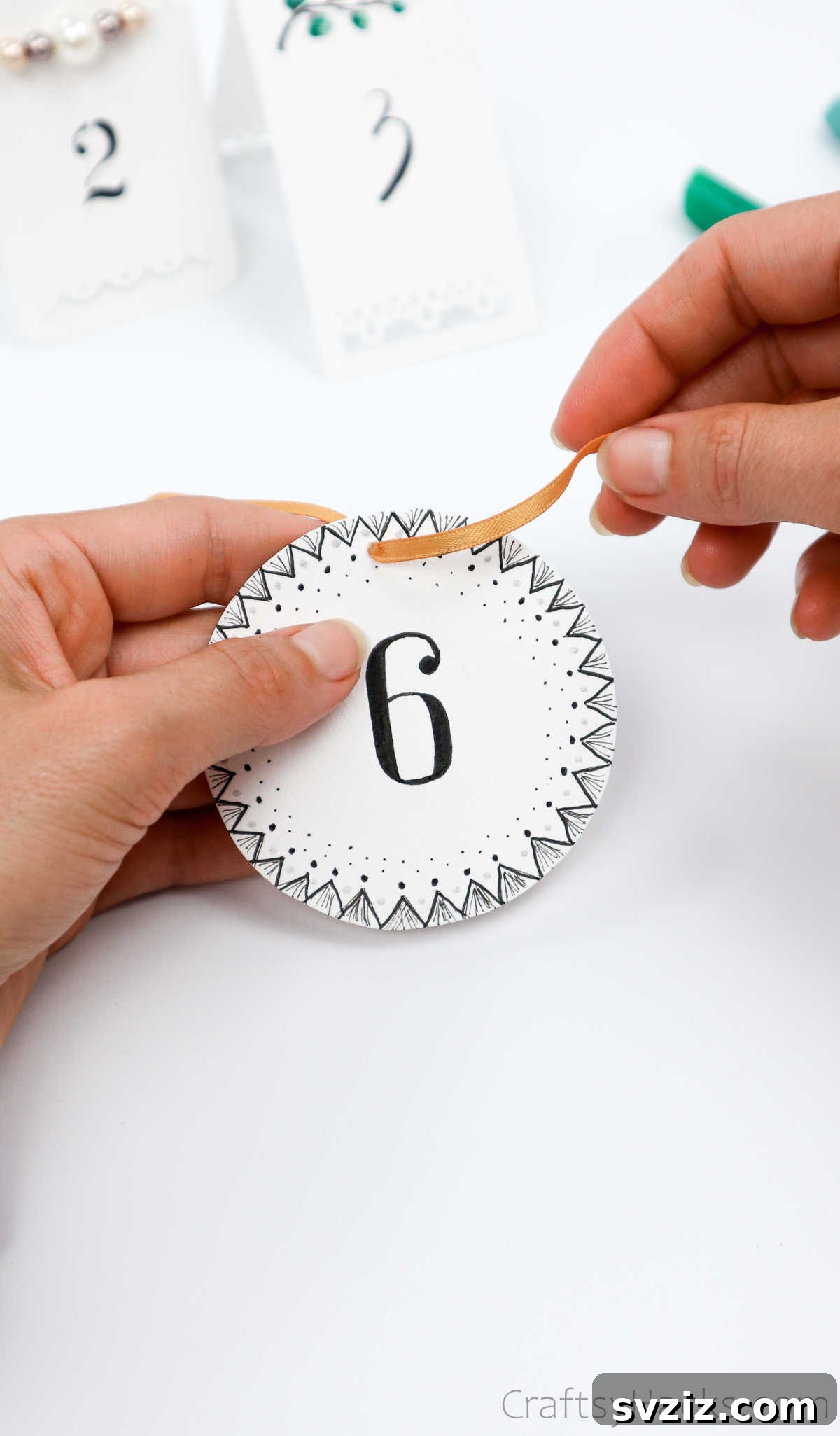 Circular Table Card with Ribbon and Elegant Design