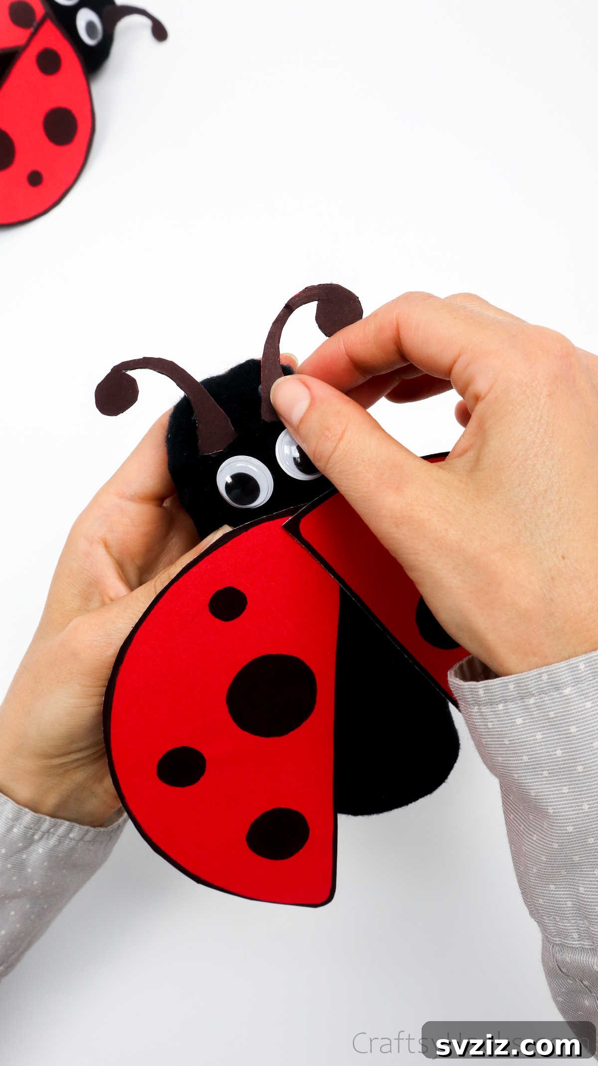 DIY Cardboard Tube Ladybugs 28 glueing antennas
