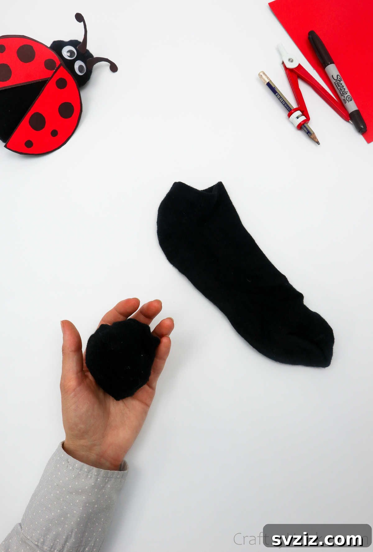 DIY Cardboard Tube Ladybugs 7 sock ball
