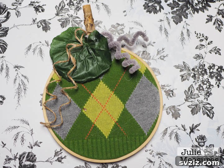 47 Clever Upcycling Hacks for Effortless Home Transformations 18 Embroidery Hoop Pumpkin