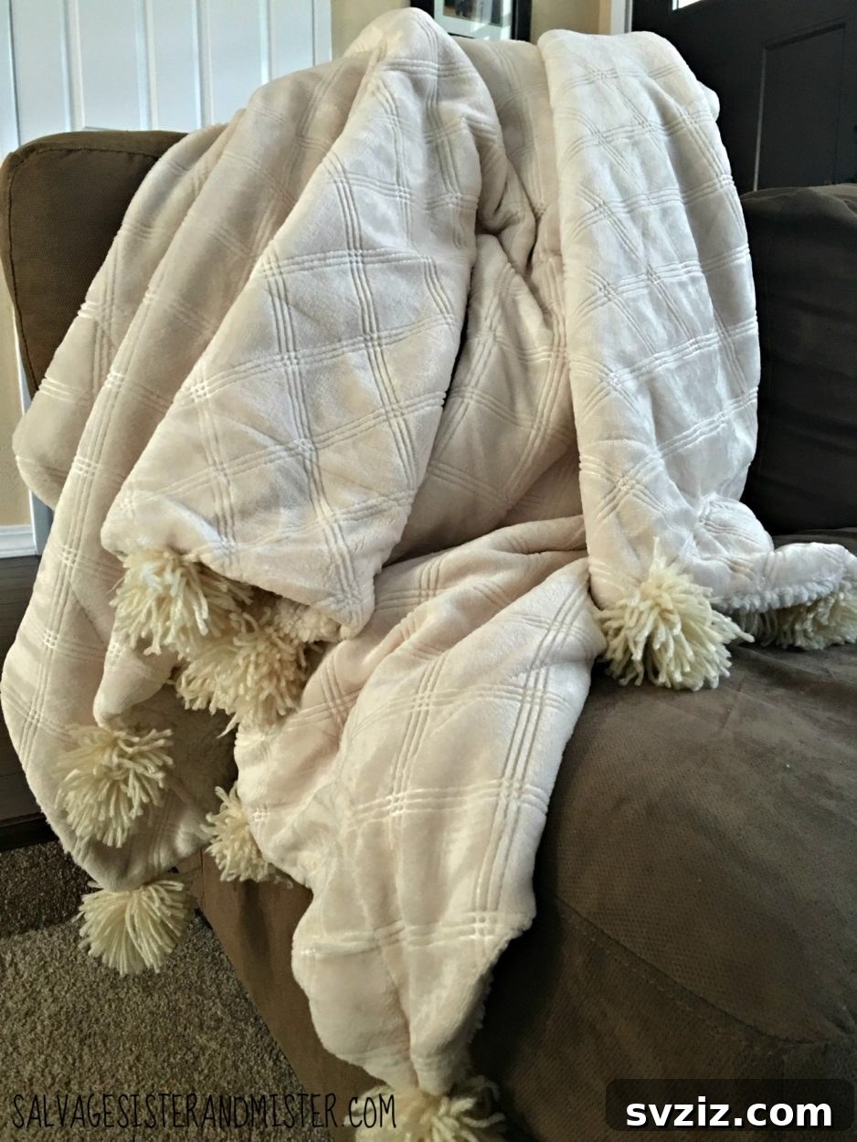Pom Pom Blanket