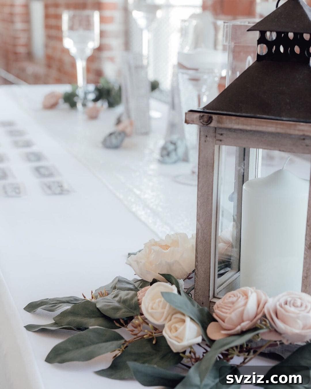 25 Gorgeous Wedding Centerpiece Inspirations 12 Atmospheric Vintage Candle Lantern Centerpiece