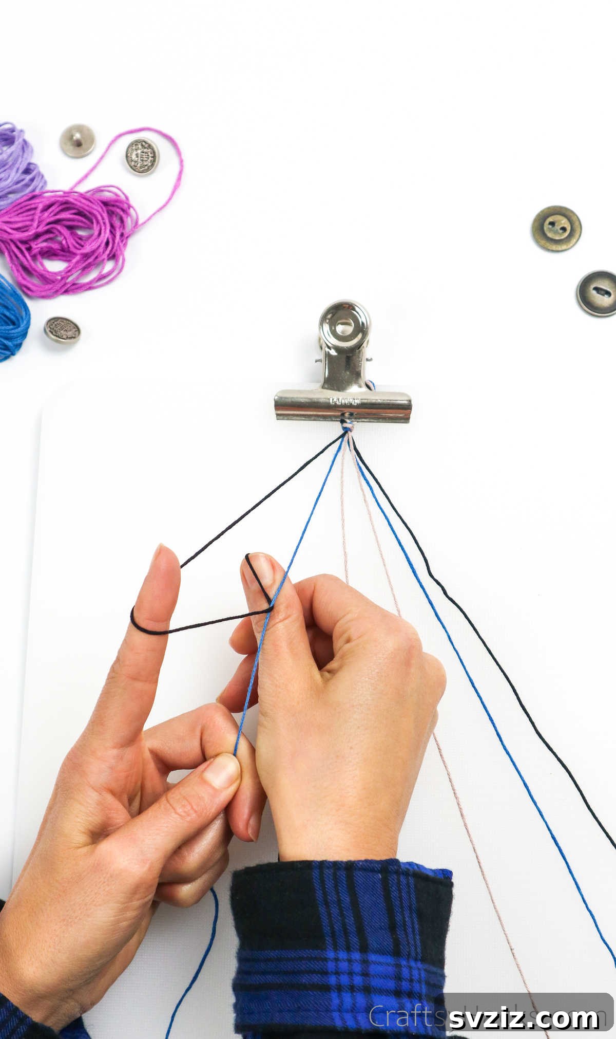 Crafting Friendship Bracelets 15 wrapping thread around finger