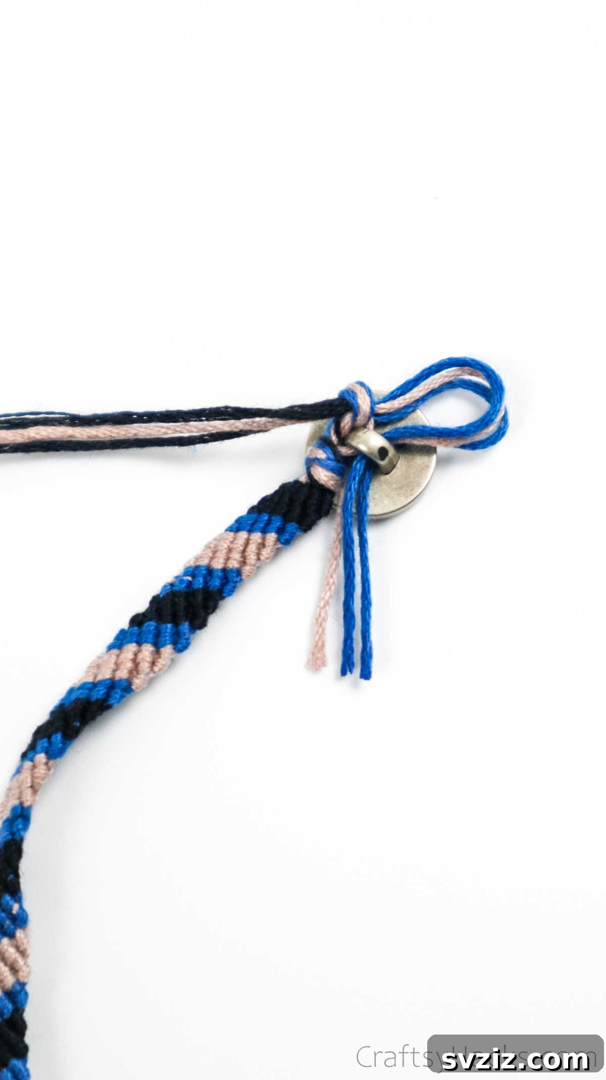 Crafting Friendship Bracelets 46 knot on button