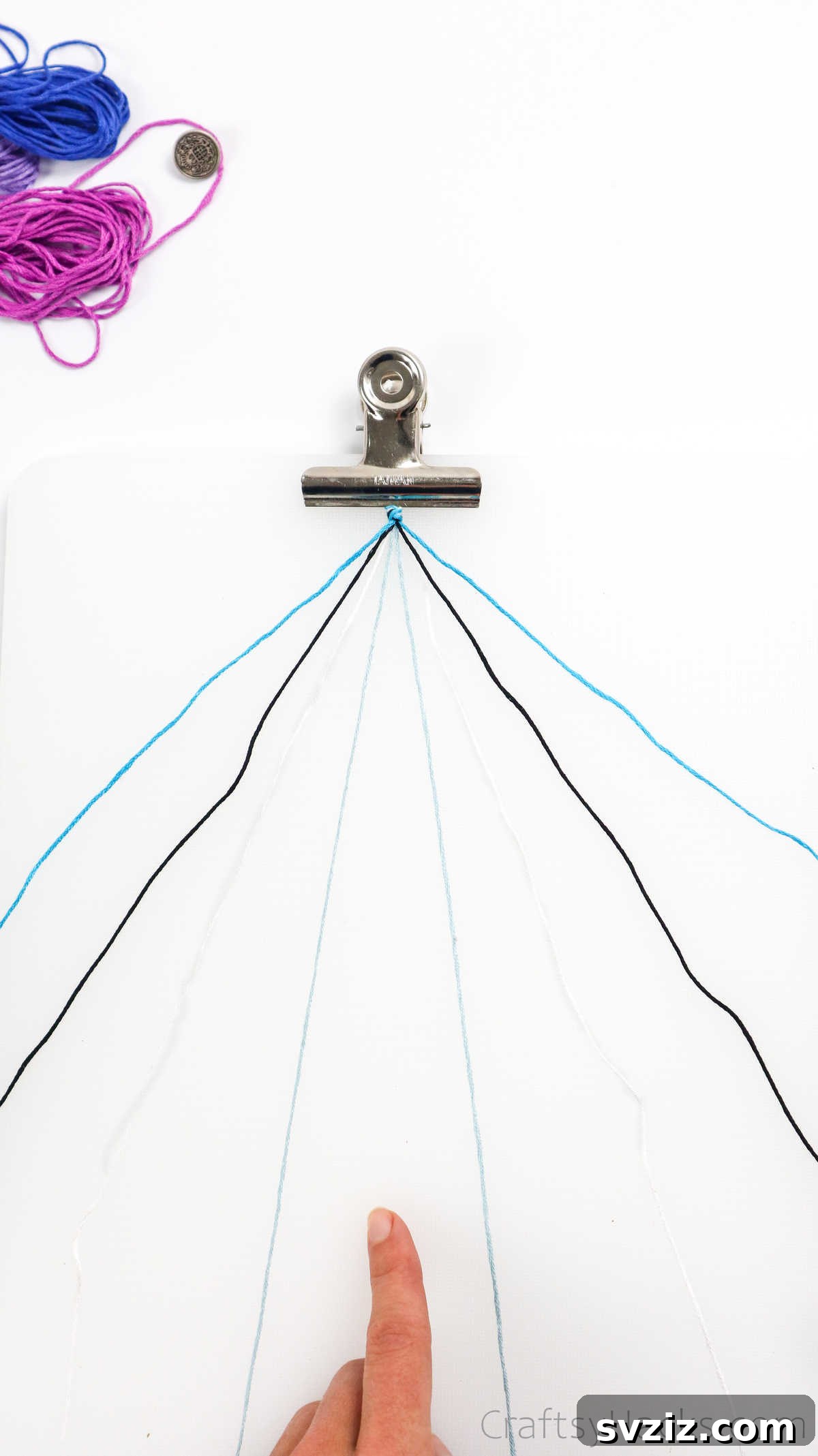Crafting Friendship Bracelets 52 seperating threads