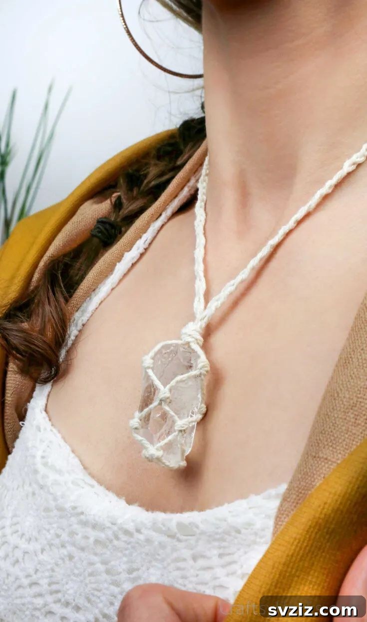 41 Easy DIY Necklace Projects 3 DIY Stone Necklace