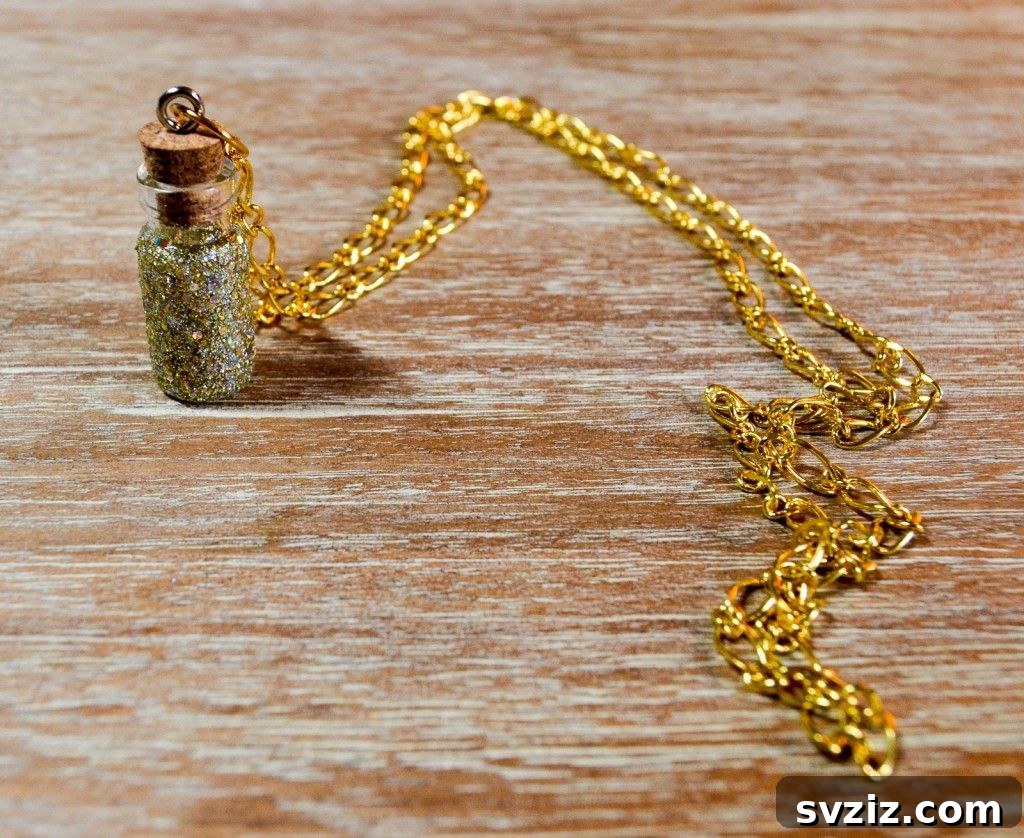 41 Easy DIY Necklace Projects 24 Fairy Dust Necklace