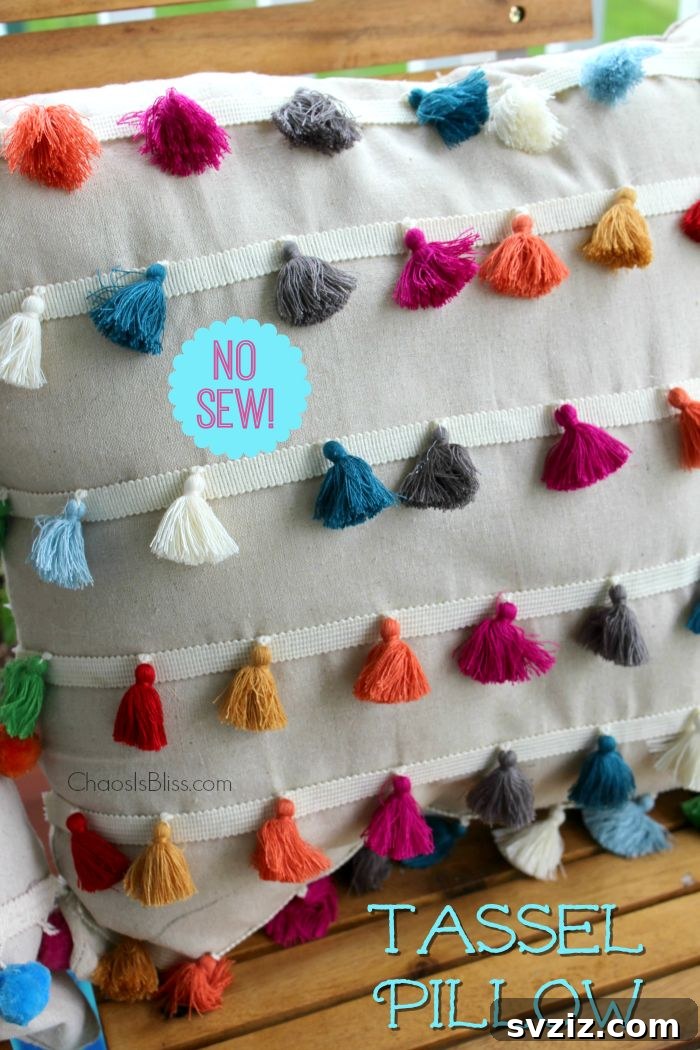 51 Creative Pom-Pom Projects 3 Pom Pom Pillow