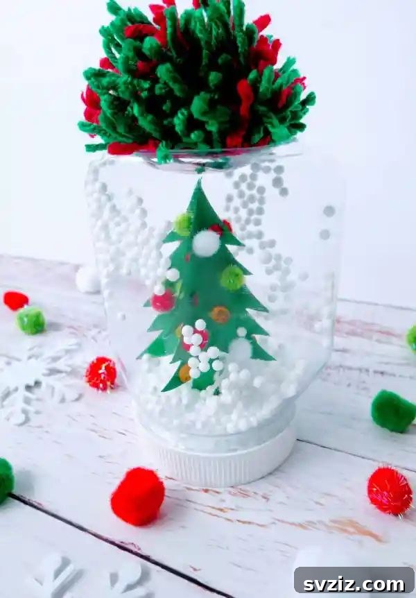 51 Creative Pom-Pom Projects 38 Snow Globe