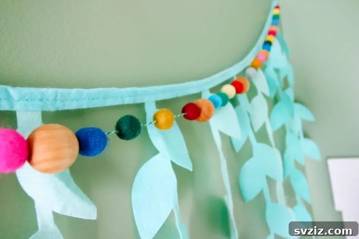 51 Creative Pom-Pom Projects 10 Felt Ball Garland