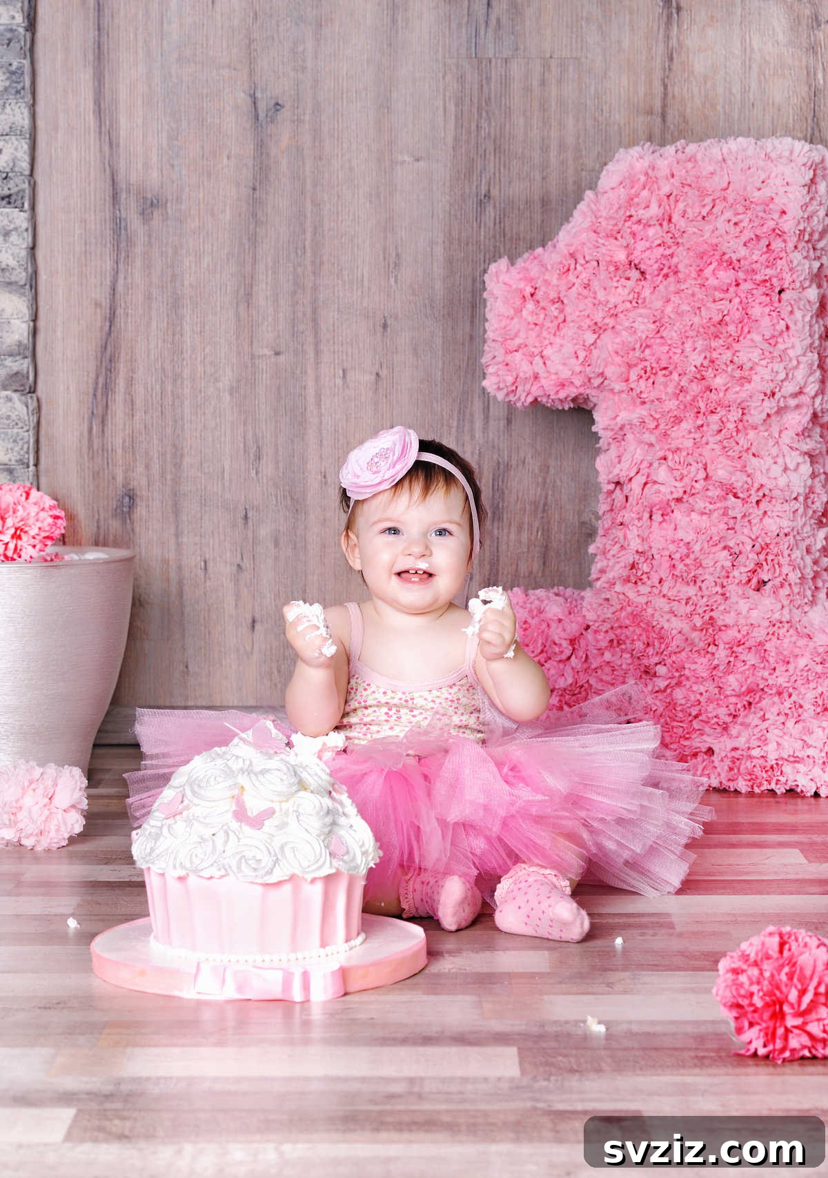21 Whimsical Indoor Games for Toddler Birthday Bashes 3 Toddler activities for birthday parties, showcasing a group of children playing indoors.