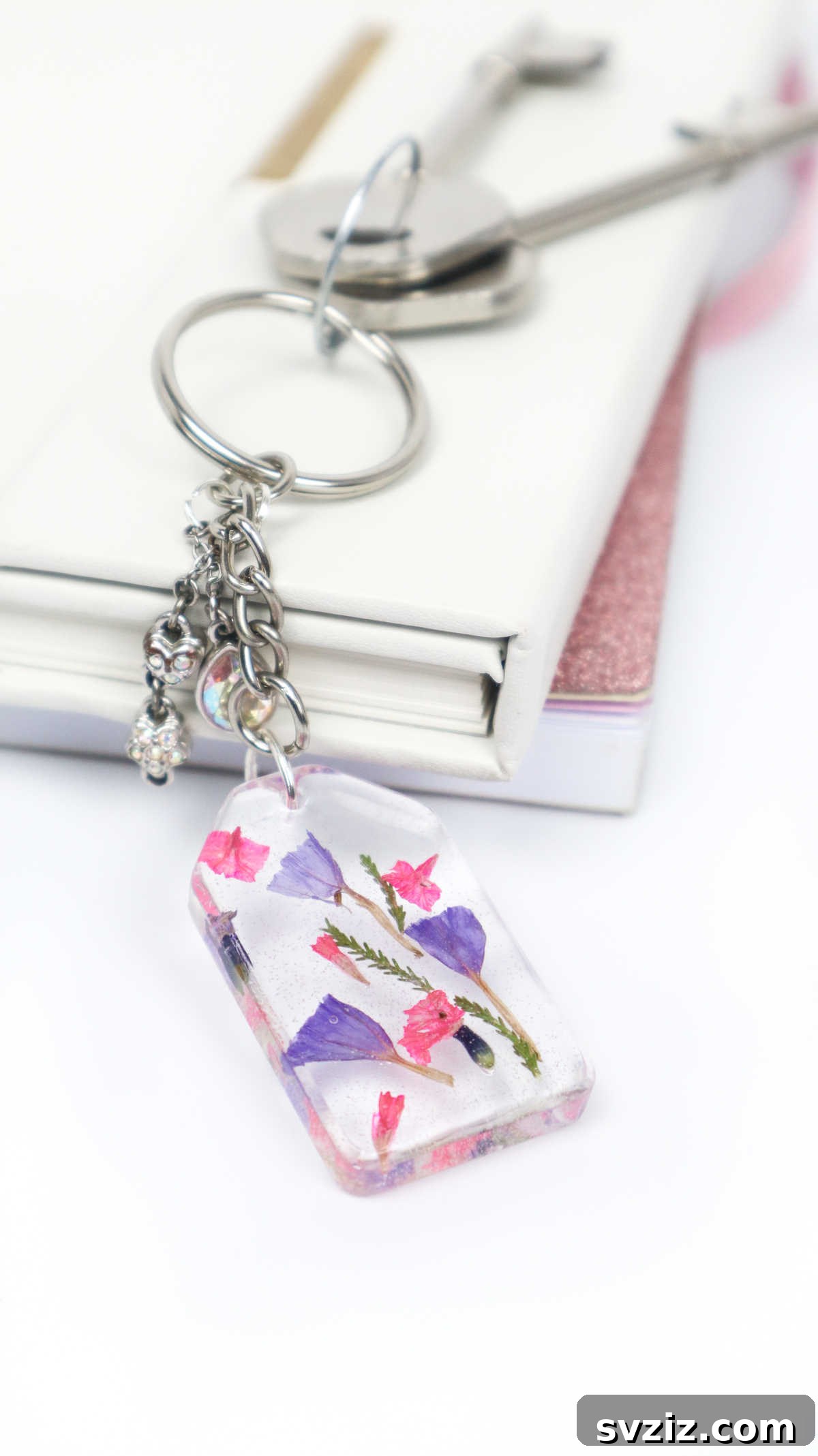 DIY Resin Keychains: Easy Steps for Stunning Accessories 2 resin keychain