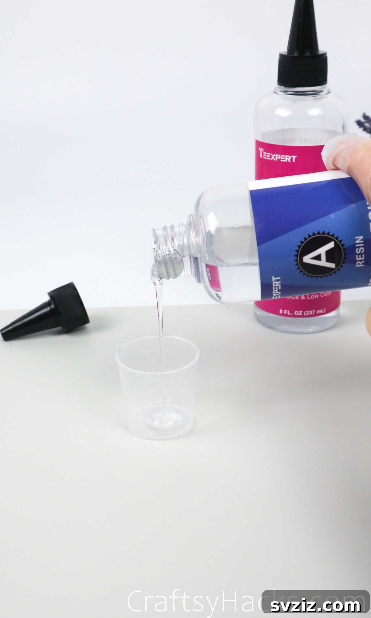 DIY Resin Keychains: Easy Steps for Stunning Accessories 11 pouring resin