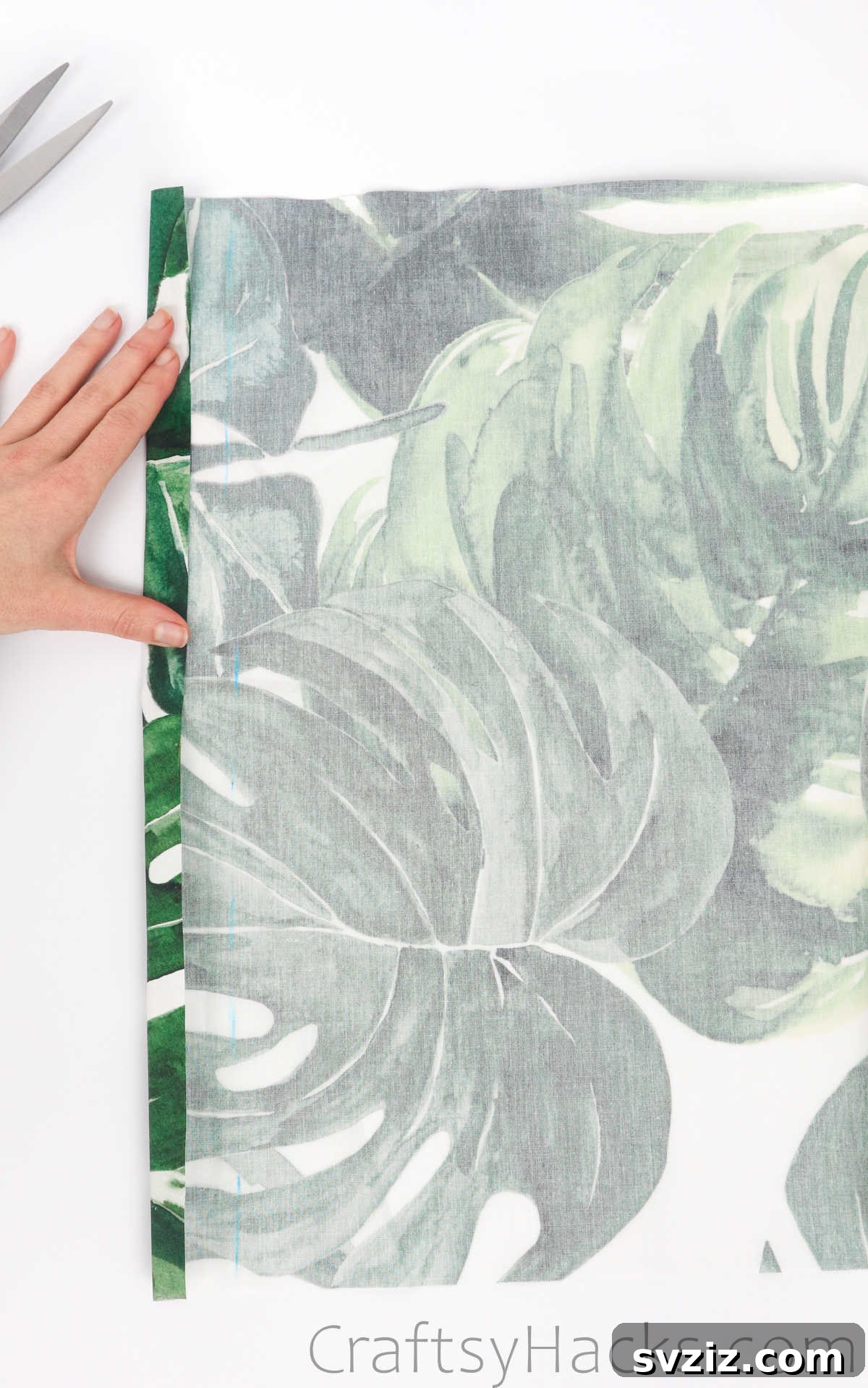 Folding fabric for the pillowcase hem
