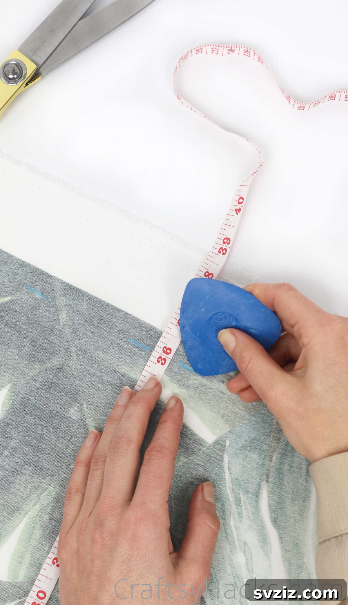 Chalking fabric for pillowcase cutting