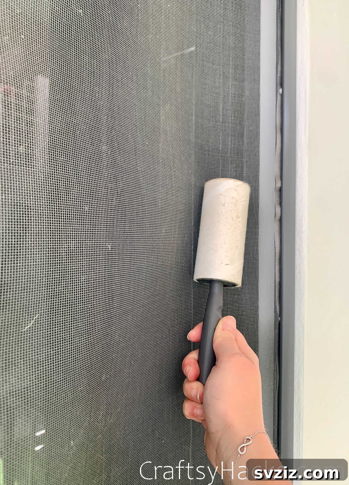 17 Genius Secrets for Sparkling Streak Free Windows 13 Clean Windows Screens with a Lint Roller for easy maintenance
