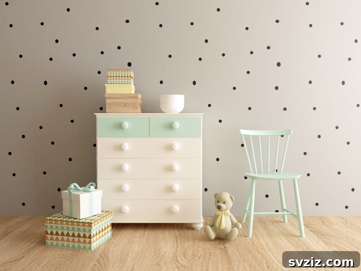 Patterned Polka Dot Wallpaper