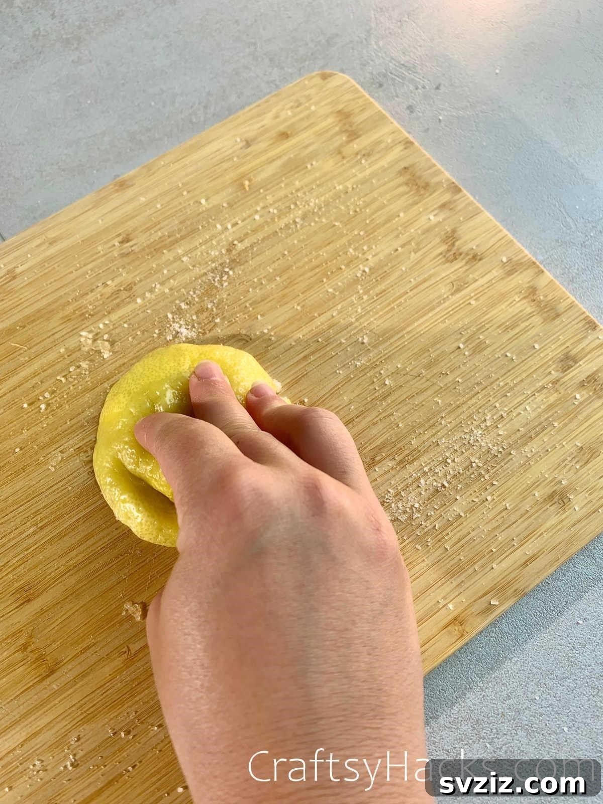 21 Must-Know Kitchen Hacks That Will Revolutionize Your Meals 11 deep clean cutting boards