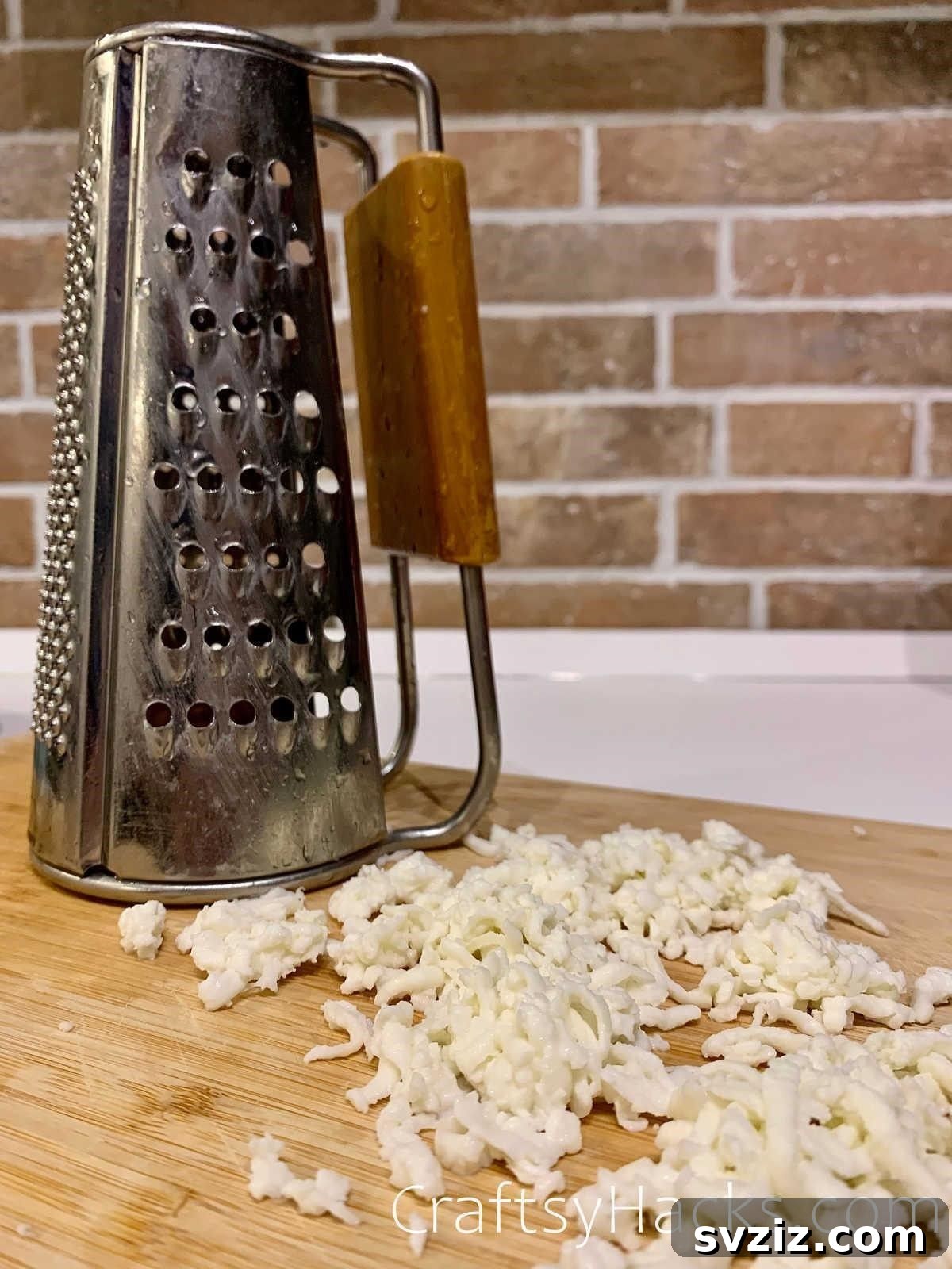 21 Must-Know Kitchen Hacks That Will Revolutionize Your Meals 10 freezing cheese to make grating easier