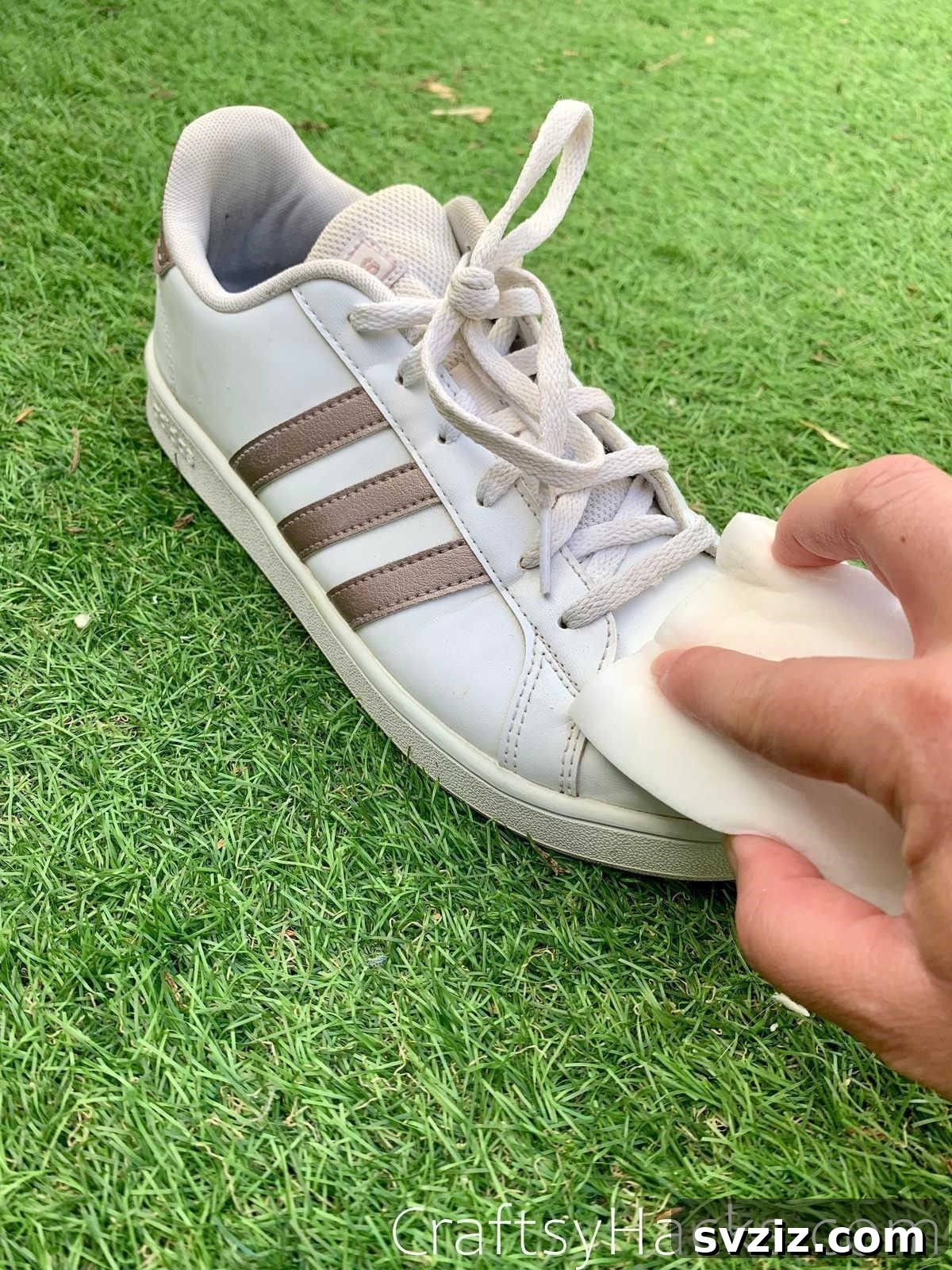 21 Ingenious Magic Eraser Solutions 3 Restore white shoes with Magic Eraser