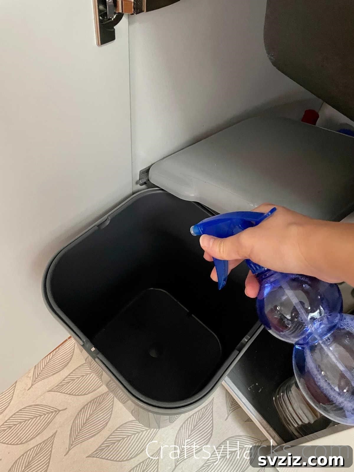 clean the garbage can