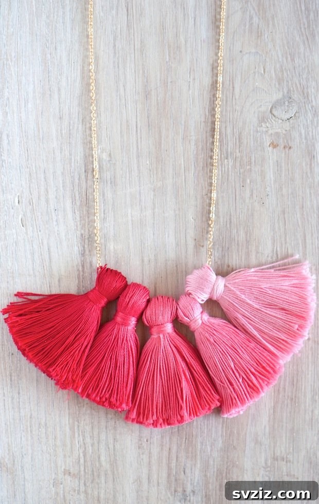 40 Chic & Simple DIYs for Teen Girls 11 Ombre Tassel Necklace