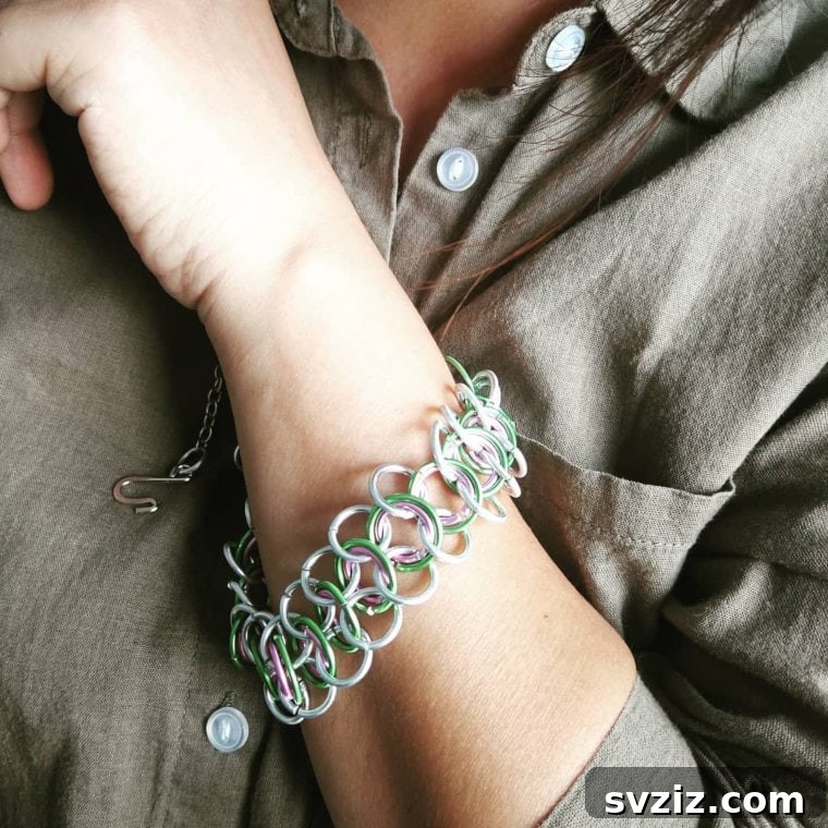 40 Chic & Simple DIYs for Teen Girls 3 Chain Mail Bracelet