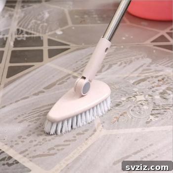 Extendable Scrub Brush for Tub
