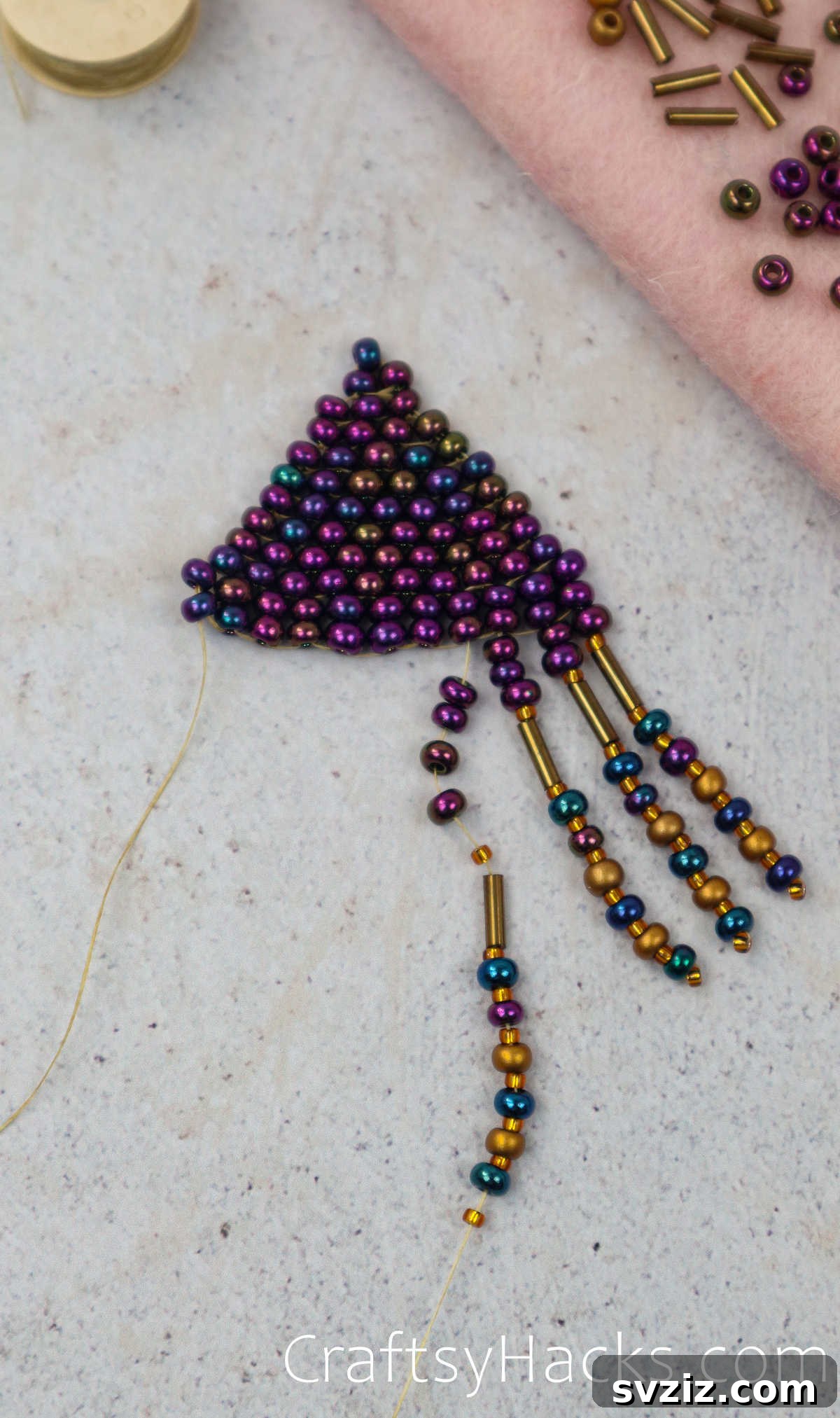 Craft Your Own Beaded Earrings 58 Further progress on the fringe, showing the increasing length of strands.