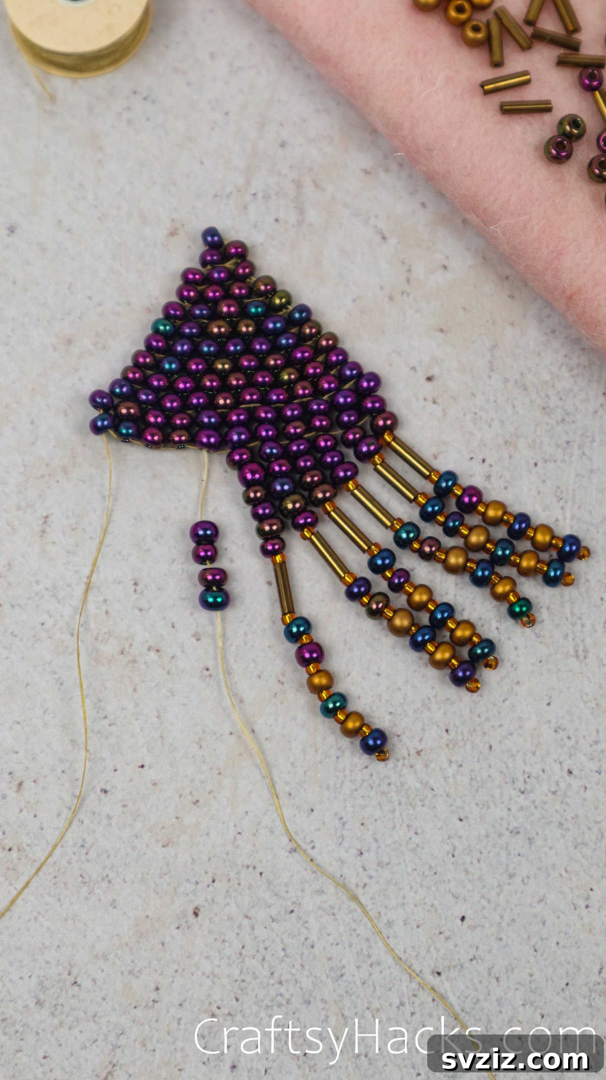 Craft Your Own Beaded Earrings 60 Fringe strands beginning to shorten as the design moves to the left side.