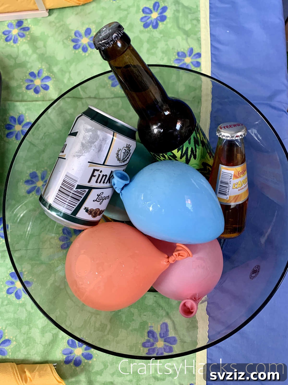 21 Genius Party Tricks 18 Balloon coolers used to keep drinks chilled at a party