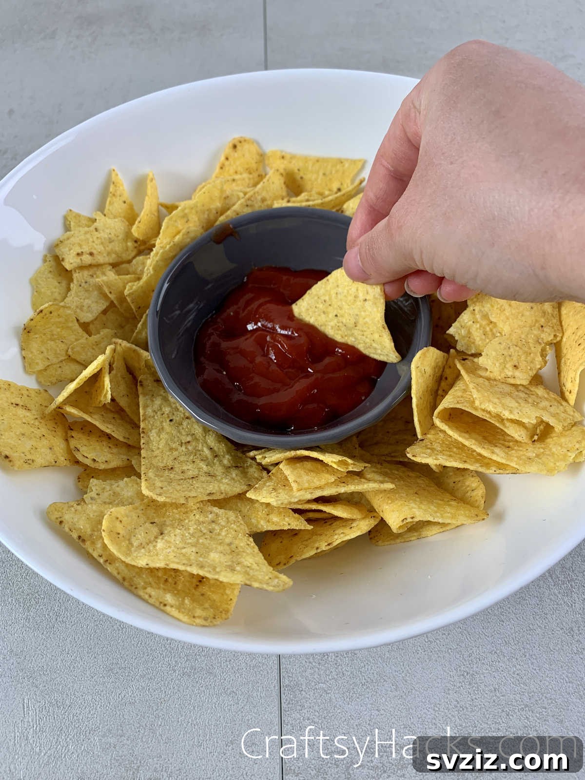 21 Genius Party Tricks 3 DIY chips and dip platter with elegant ramekins