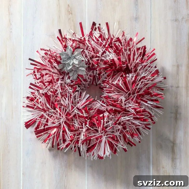 Instant Holiday Cheer: 31 Crafts in Under 15 Minutes 22 Customizable festive Christmas wreaths