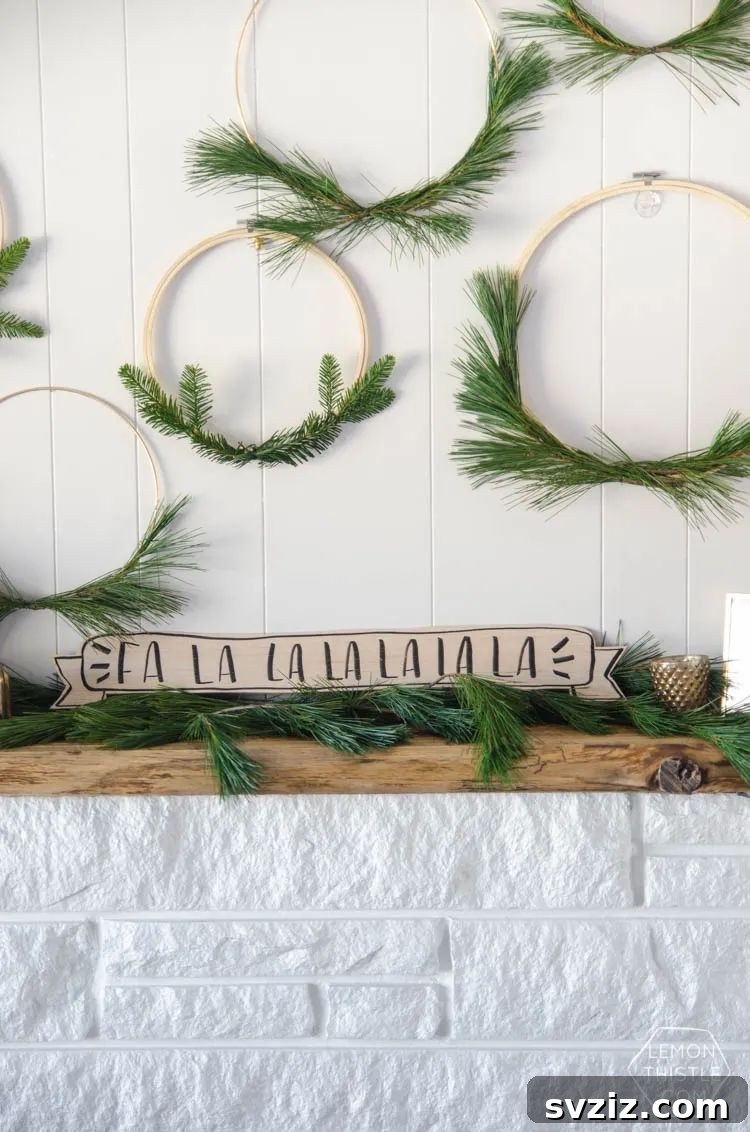 Wooden Holiday Magic: 21 Craft Ideas 19 Quick and easy 'Fa La La' wooden holiday banner for festive decoration