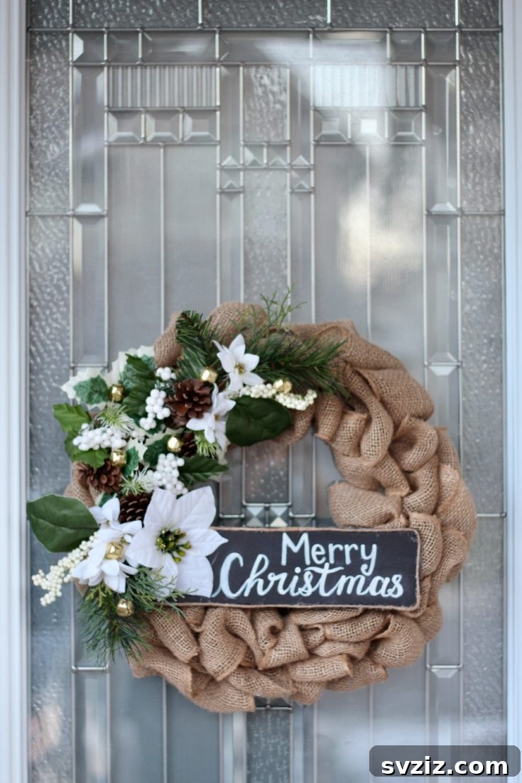 31 Cozy Farmhouse Christmas Inspirations 12 christmas burlap wreath