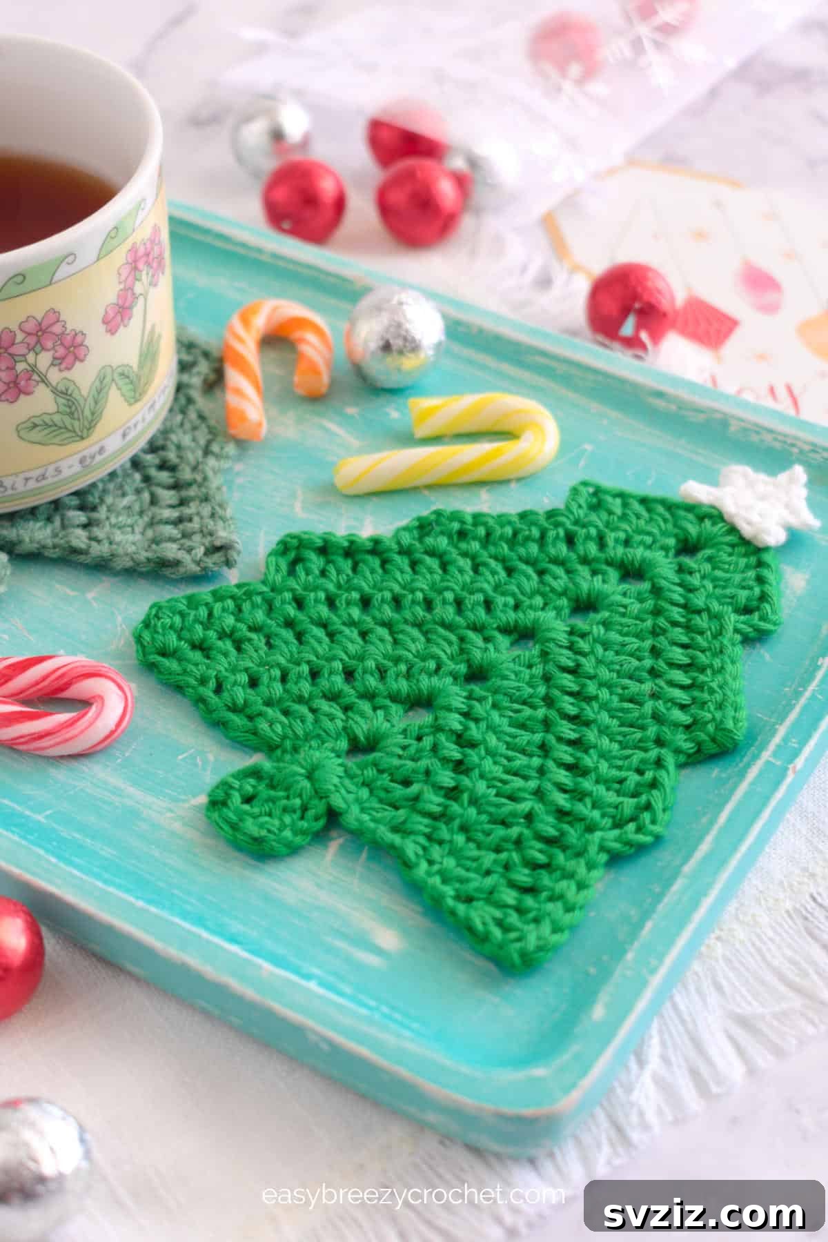 31 Cozy Farmhouse Christmas Inspirations 30 crochet christmas coasters