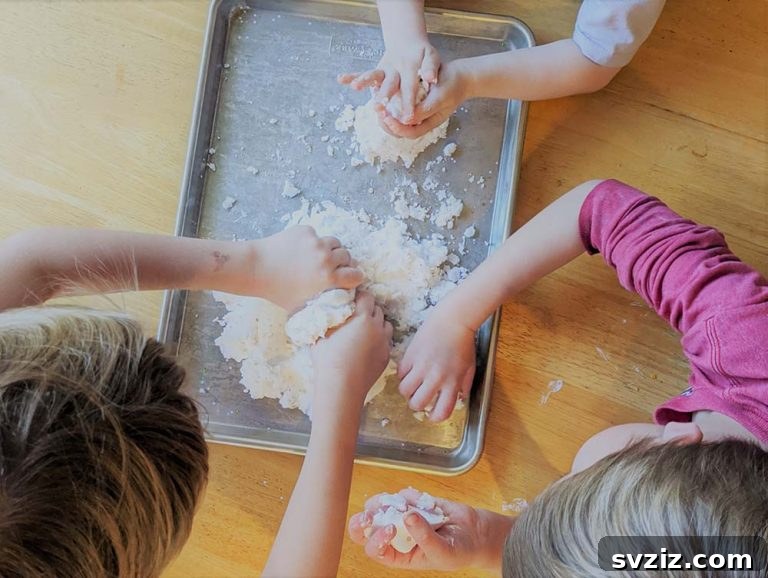 31 Fun Winter Craft Ideas for Little Ones 21 Homemade Magic Snow: Sensory Play Activity for Toddlers