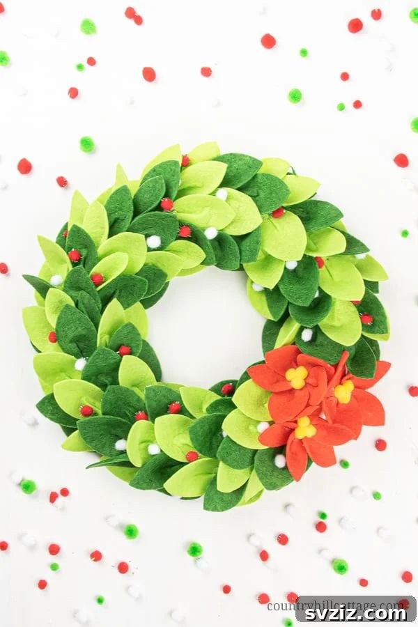 Gorgeous Winter Wreath Inspirations 27 Christmas felt wreath