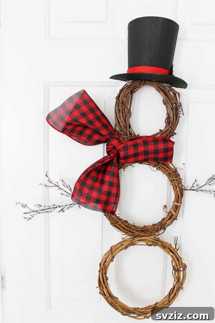 Gorgeous Winter Wreath Inspirations 8 snowman wreath